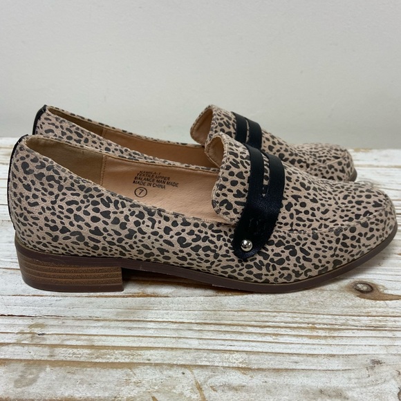 Chase & Chloe Cheetah Print “Kamila” Loafers Size 7 - Picture 5 of 9
